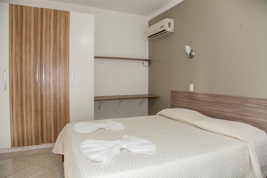 Hotel Residencial Ilha Dourada Governador Celso Ramos Camera foto